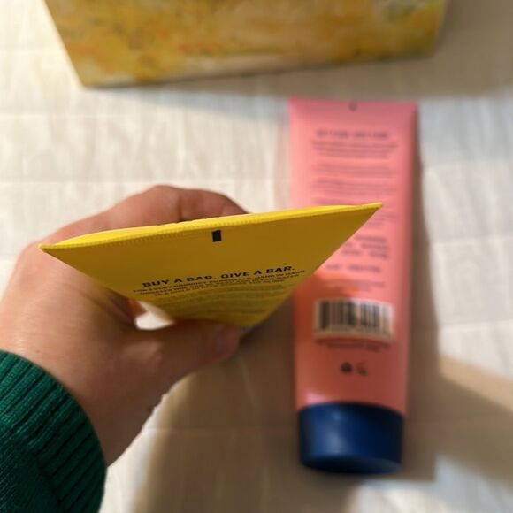 HAND in HAND Set of two 9oz sugar scrubs ISLAND MIMOSA & CACTUS BLOSSOM - Picture 6 of 6